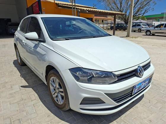 VOLKSWAGEN POLO 1.0 MPI TOTAL FLEX MANUAL VOLKSWAGEN POLO 1.0 MPI TOTAL FLEX MANUAL